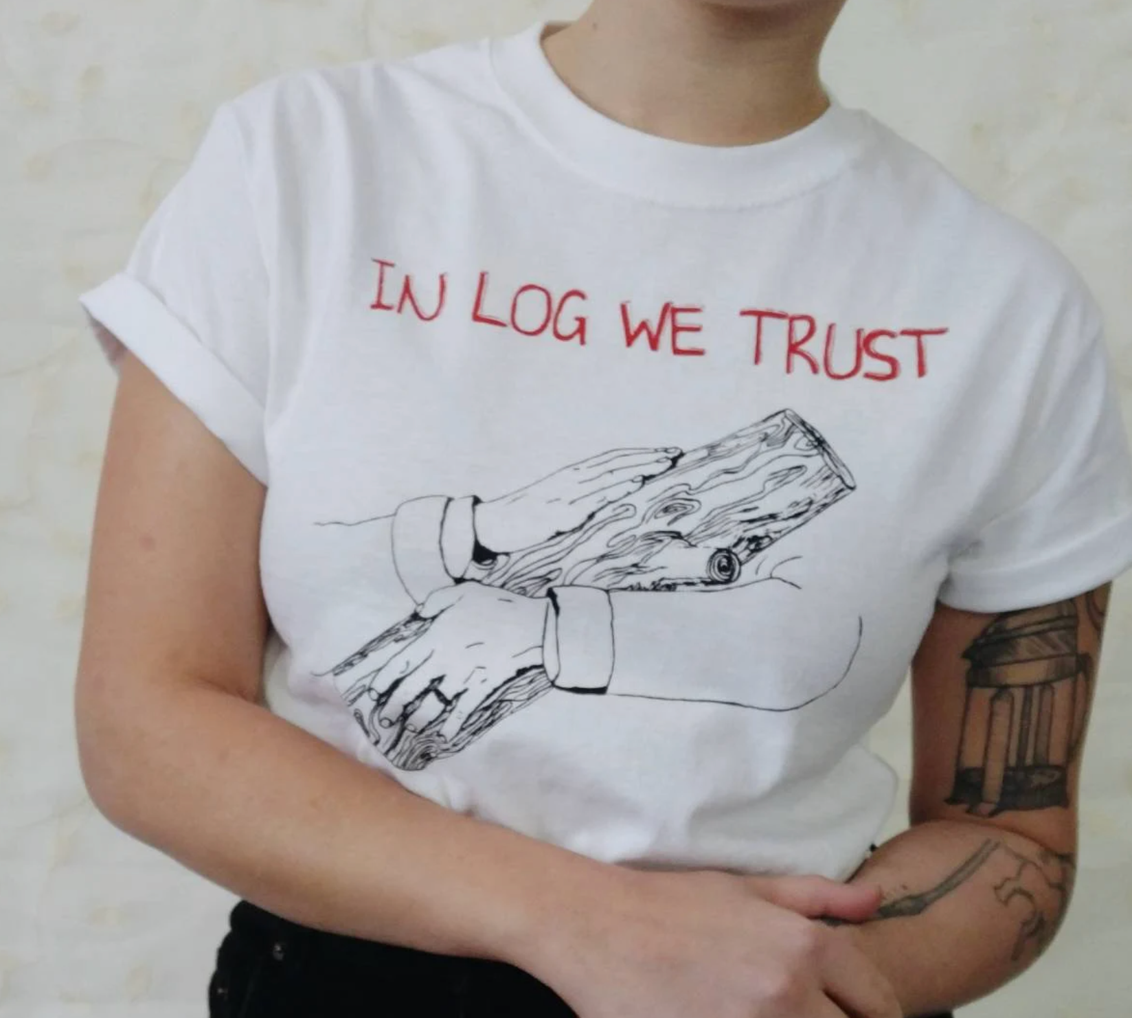 IN LOG WE TRUST LOG LADY TEE