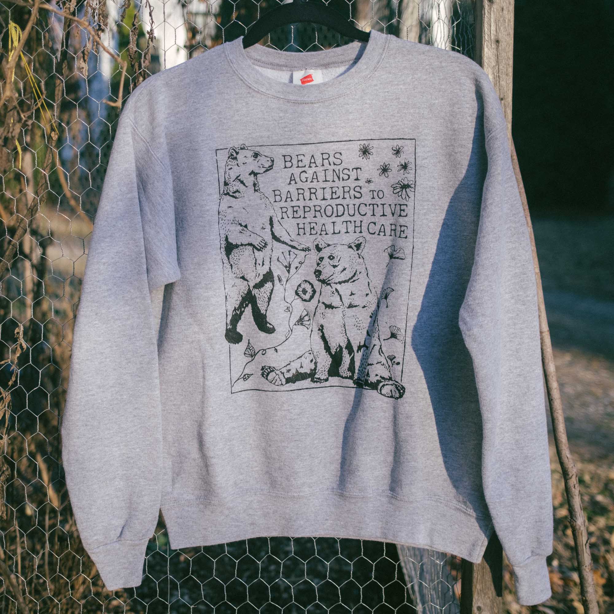 BEARS AGAINST BARRIERS SWEATSHIRT - grey small